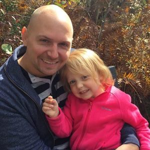 Meet your Posher, Dennis