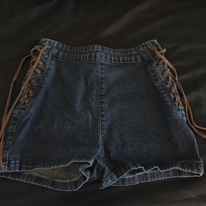 High wasted shorts