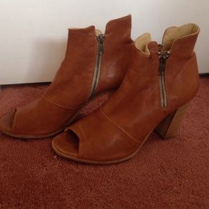 Brown leather peep toe bootie!