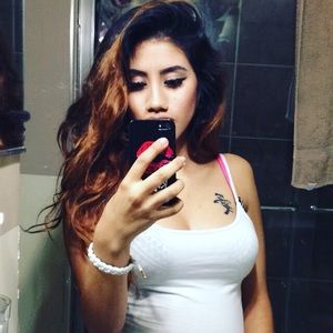 Meet your Posher, Alejandra