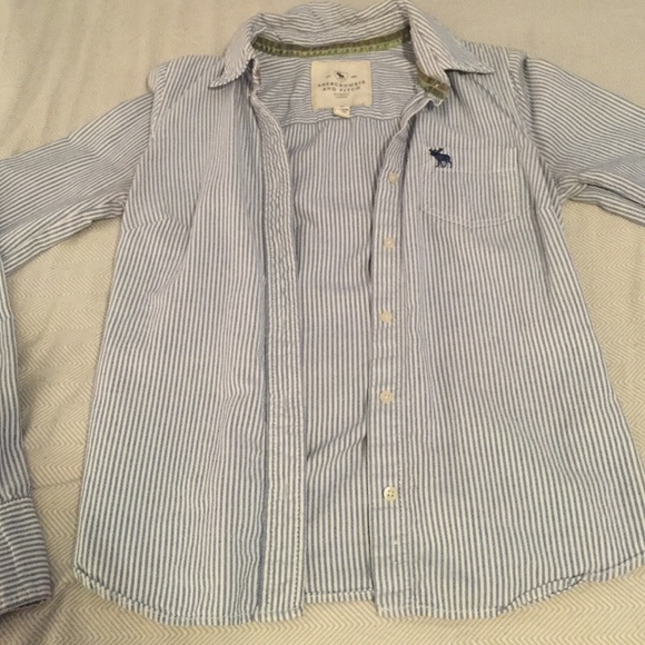 Abercrombie and Fitch button up - Picture 3 of 3