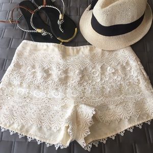 Cream Croche Lace Shorts. Sans Souci.
