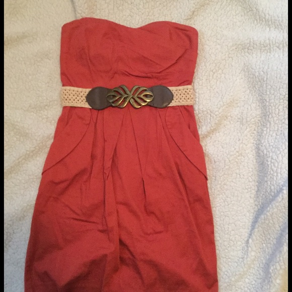 Strapless dress