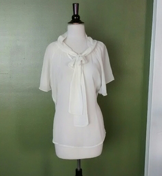 Rue21 Secretary Top