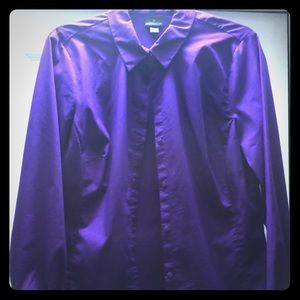 Fitted long sleeve dress shirt