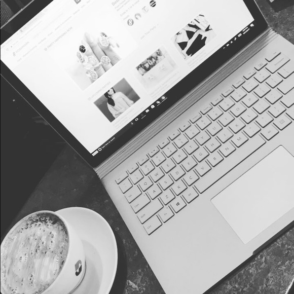 Meet your fav Posher Estrella aka Starpoise 💫 - Picture 2 of 8