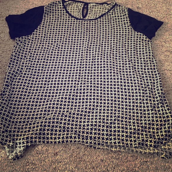 houndstooth geometric old navy blouse