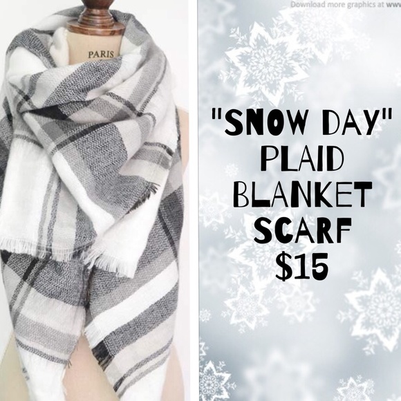 ⭕️"SNOW DAY"⭕️PLAID BLANKET SCARF