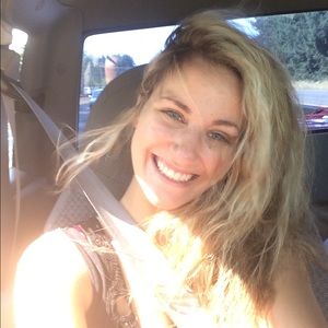 Meet your Posher, Brianna