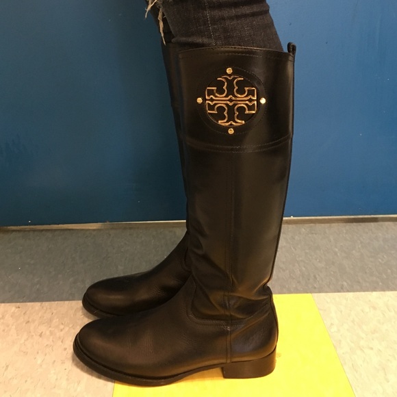 Tory Burch leather rider boots with gold logo - Picture 3 of 4
