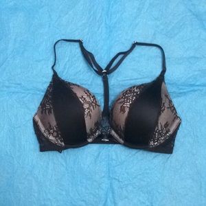 NWOT Victoria's Secret Bra