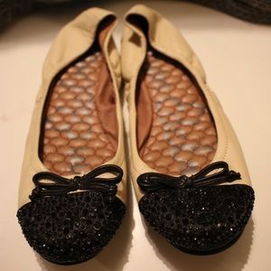 Beige and black super cute Sam Edelman flats!