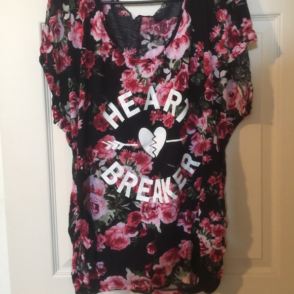 Plus Size Floral Heartbreaker Top 🌹