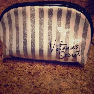 Vs make up bag Victoria secret