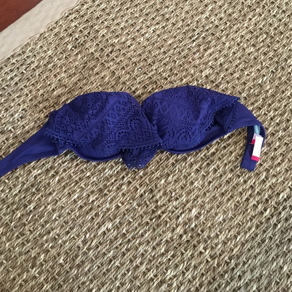 NWOT Victoria's Secret Strapless Swim Top