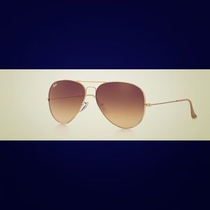 Ray Ban Aviator light brown gradient.