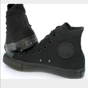 Black high top converse