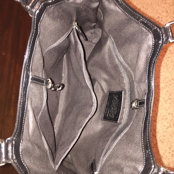 Authentic Coach purse! - Picture 3 of 3