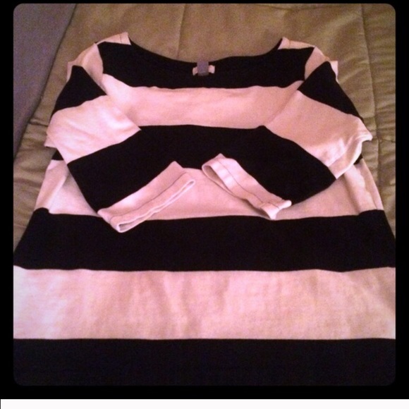 Old navy stripped sweater