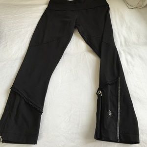 Awesome RUN INSPIRE with ruffle detail and ZIPPERS