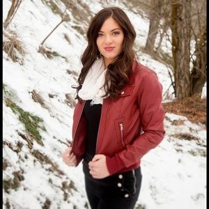 Meet your Posher, Shandrie