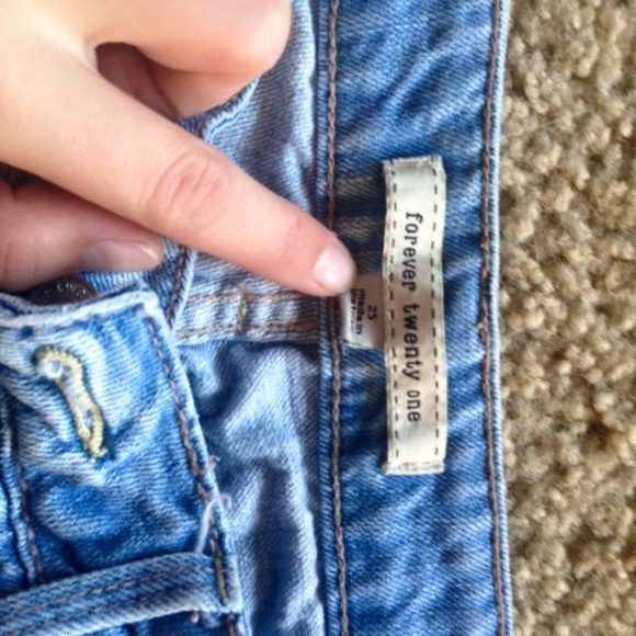 Forever 21 jeans lightly used! - Picture 3 of 3