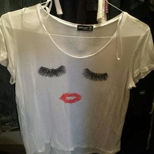 Small Eyelash Lip Print T