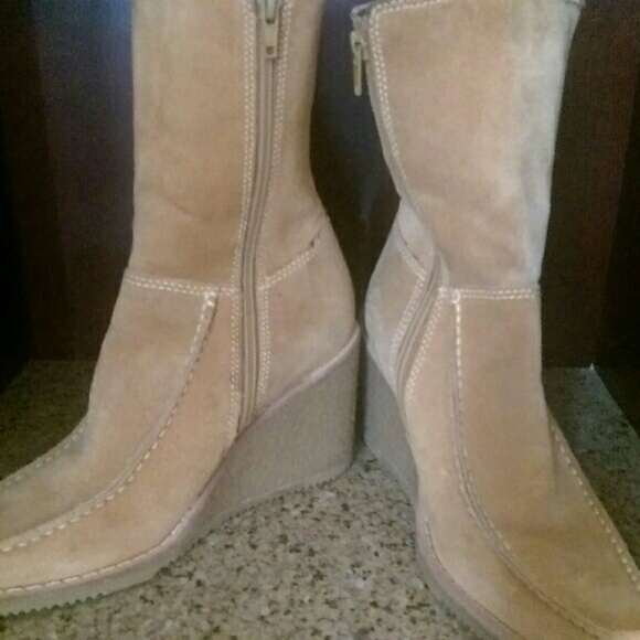 Steve Madden Suede Boots