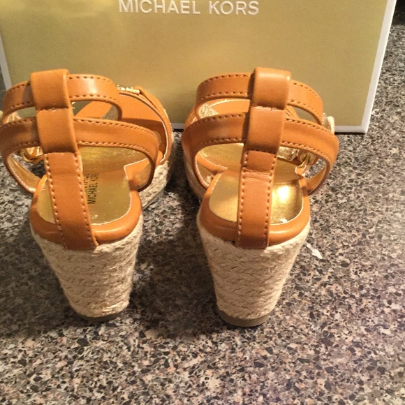 SOLD - Picture 2 of 4