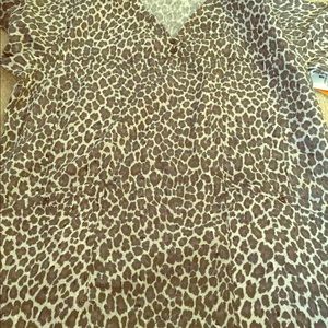 Elan by barco scrub top