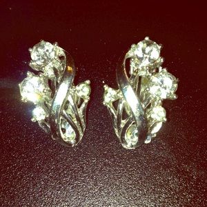 Classic crystal vintage clip on earrings