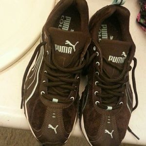 Puma Sneakers