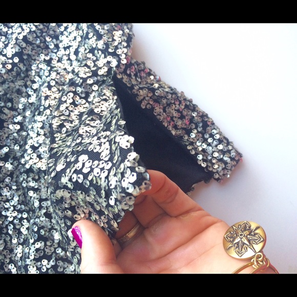 New with tags sequin skirt