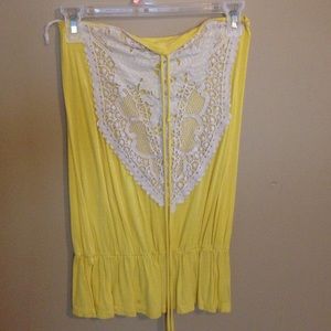 Yellow strapless top with white lace