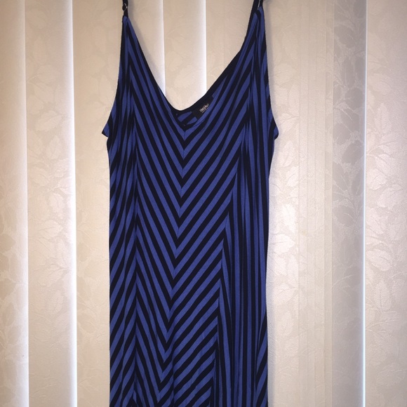 🚢🍹BLUE AND BLACK MAXI DRESS