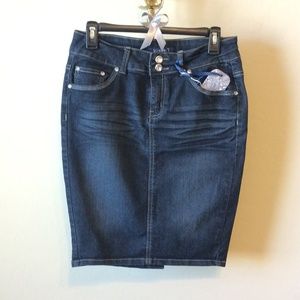 Denim mid-length skirt