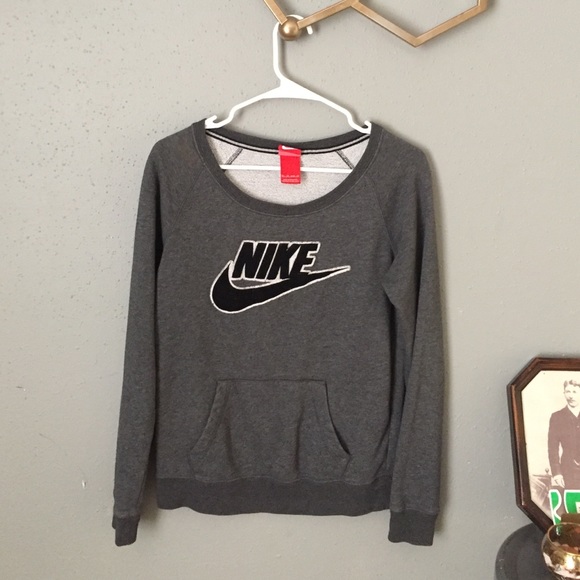 Gray sweatshirt