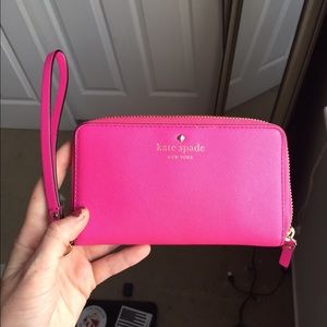 NEED TO SELL! Kate Spade pink wristlet wallet