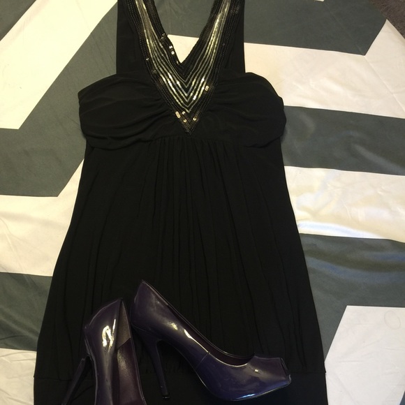 BLACK DRESS WITH SEQUIN TOP