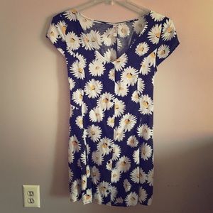 Black & Daisy-Printed Button Down Dress