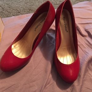 red pumps.