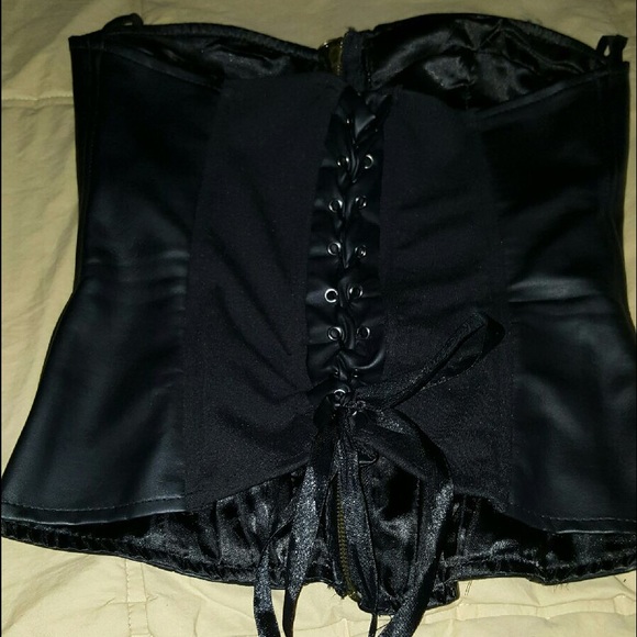 Black leather corset size m