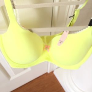 Demi Bra - never worn. 💕