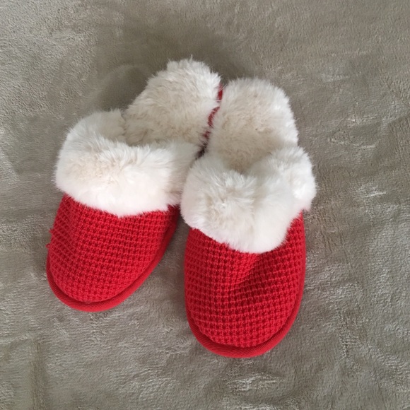 Victoria's Secret fuzzy slippers