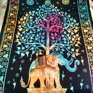 NEW BORDER TIE DYE ELEPHANT TAPESTRY