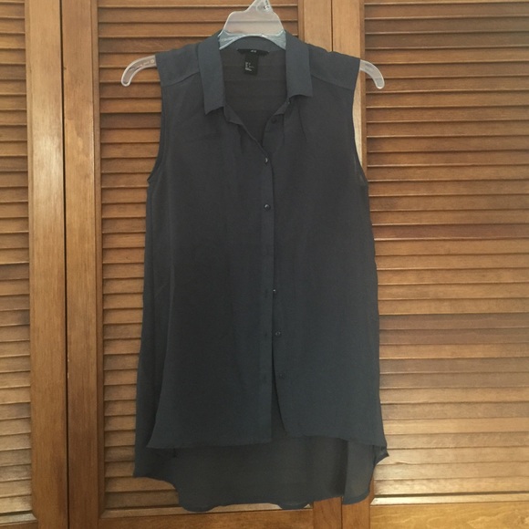H&M sleeveless blouse