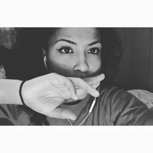 Meet your Posher, Iveliz