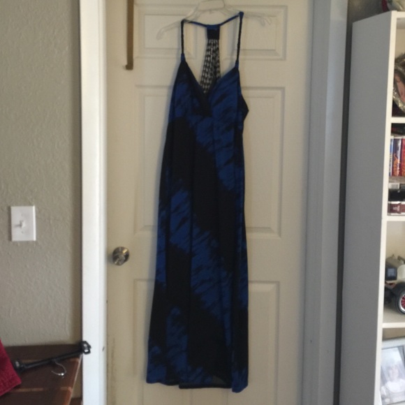 Nice maxi dress with cute crochet back details