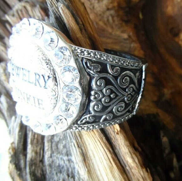 SOLD OUT!π―CLEARANCE $15- Jewelry Junkie Bangle - Picture 2 of 3