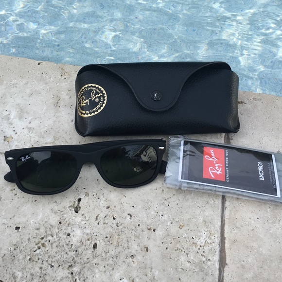 Ray-Ban New Wayfarer Sunglasses